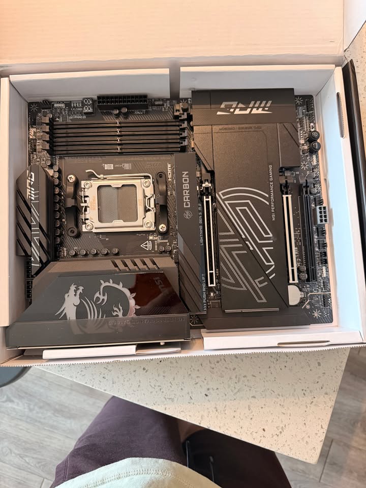 🔥 MSI X870E CARBON WIFI - OPEN BOX, FULL KIT - SAVE $180 vs RETAIL!