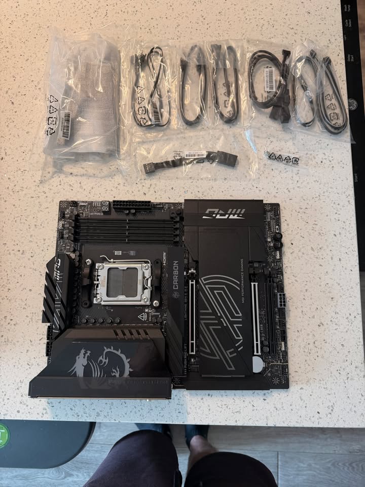🔥 MSI X870E CARBON WIFI - OPEN BOX, FULL KIT - SAVE $180 vs RETAIL!