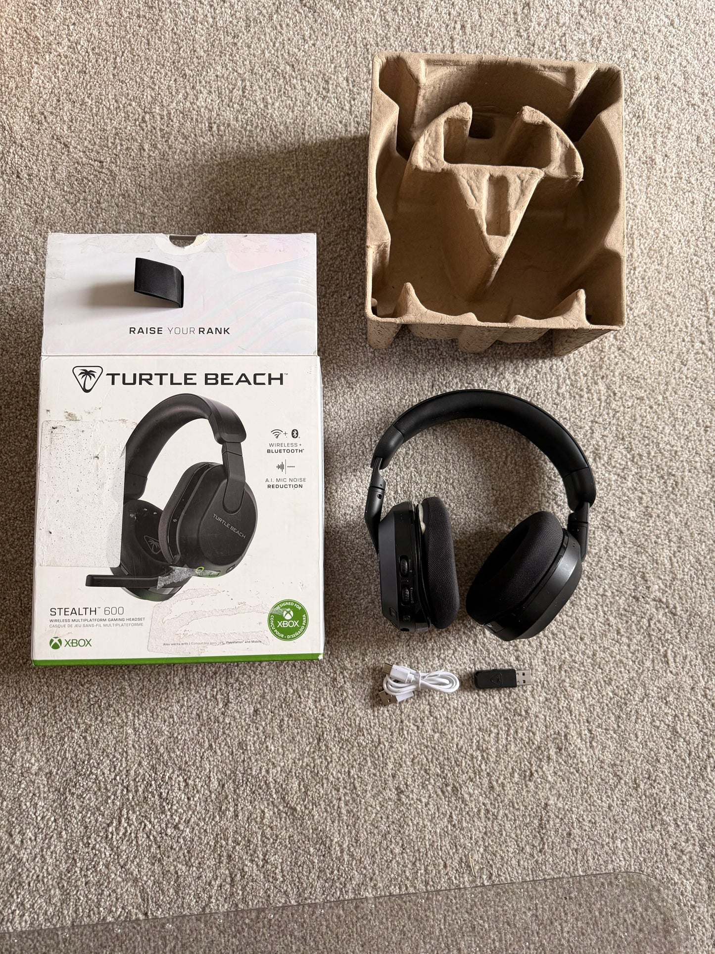 Turtle Beach Stealth 600 Wireless Gaming Headset (White) – Xbox/PS5/PC – Mic Broken, Audio Works Great!