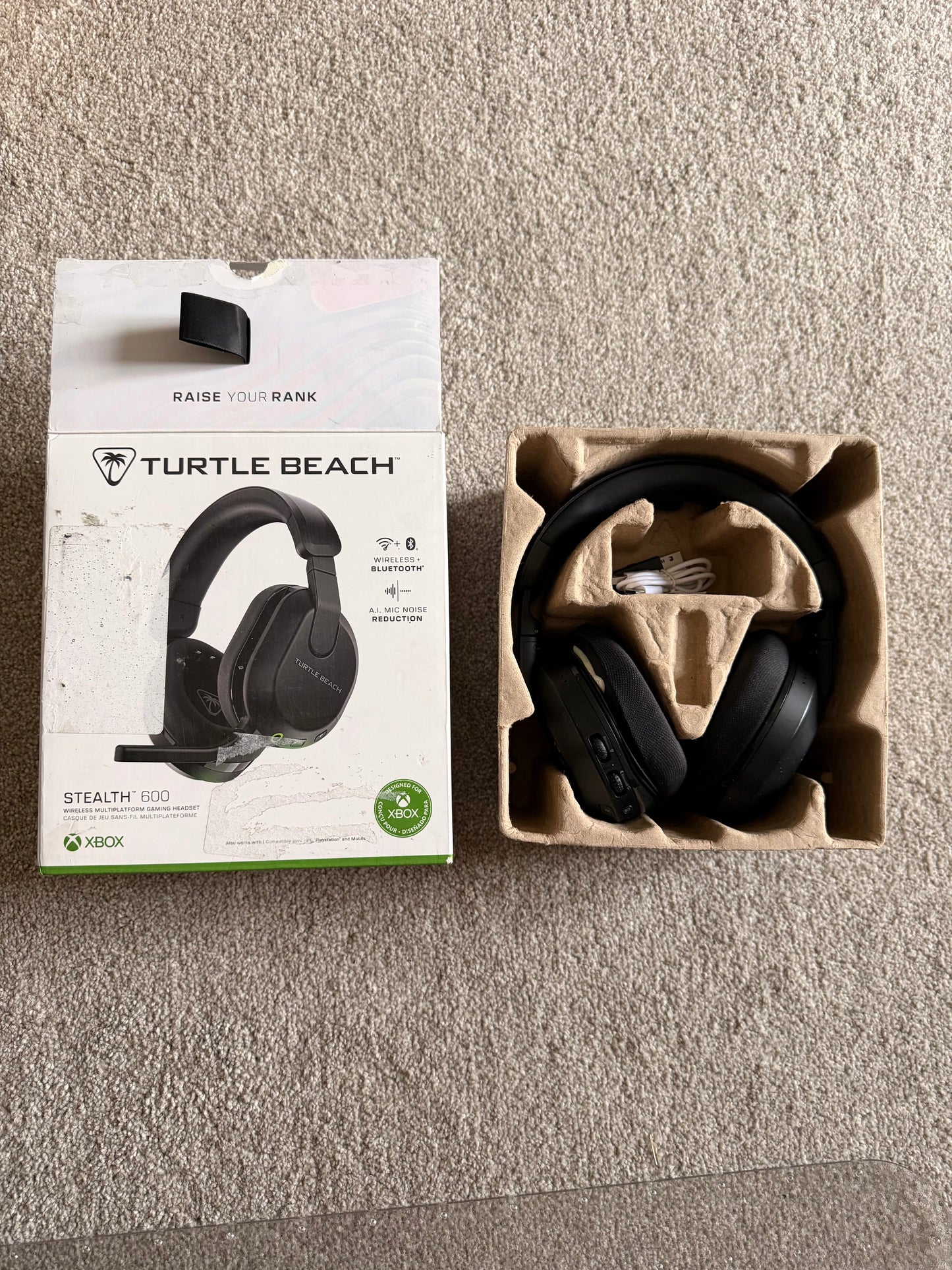Turtle Beach Stealth 600 Wireless Gaming Headset (White) – Xbox/PS5/PC – Mic Broken, Audio Works Great!