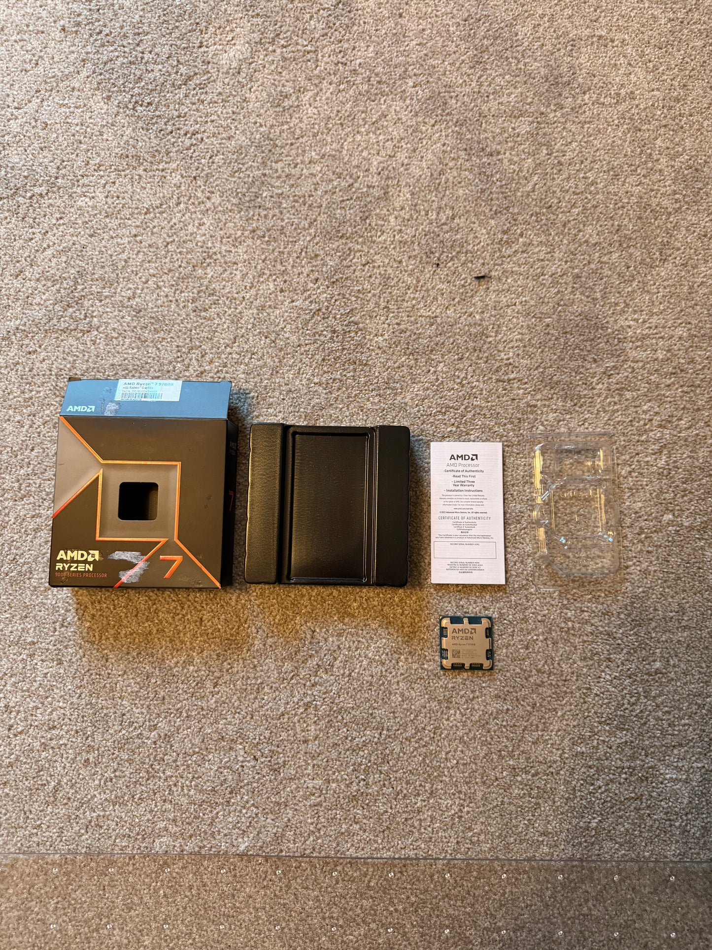 AMD Ryzen 7 9700X 8-Core 16-Thread Unlocked Desktop Processor – PERFECT CONDITION, TESTED!